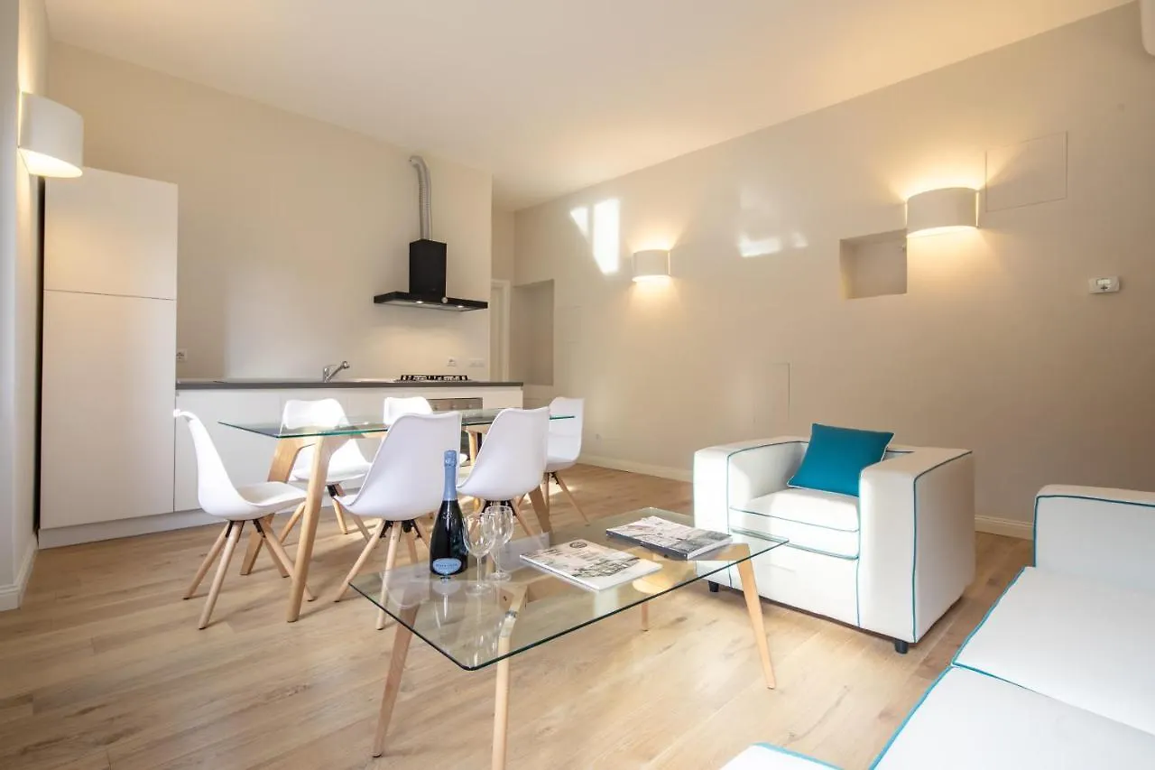 Ponte Vecchio White By Mmega Apartment Florence