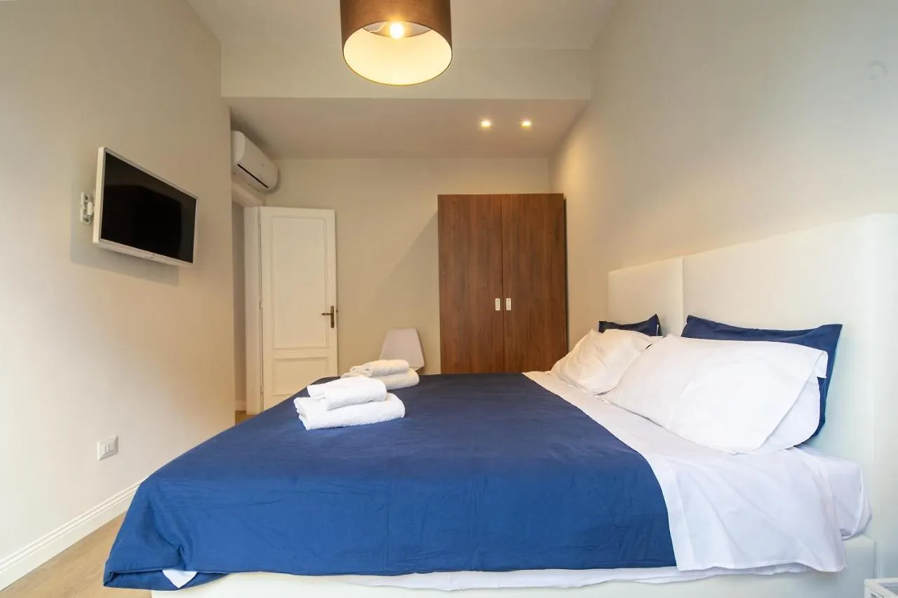 Ponte Vecchio White By Mmega Apartment Florence