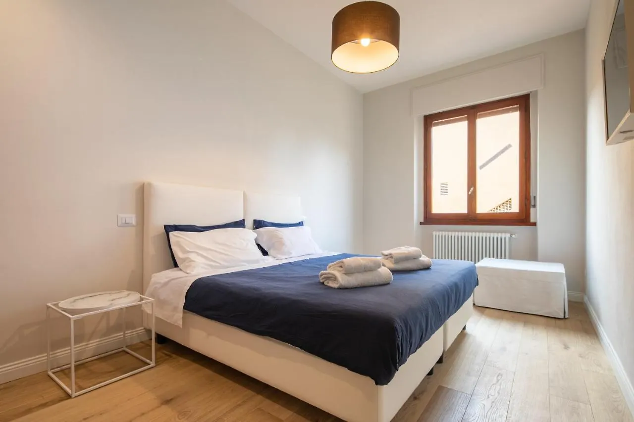 Ponte Vecchio White By Mmega Apartment Florence Italy